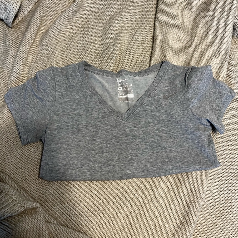 Nike tee